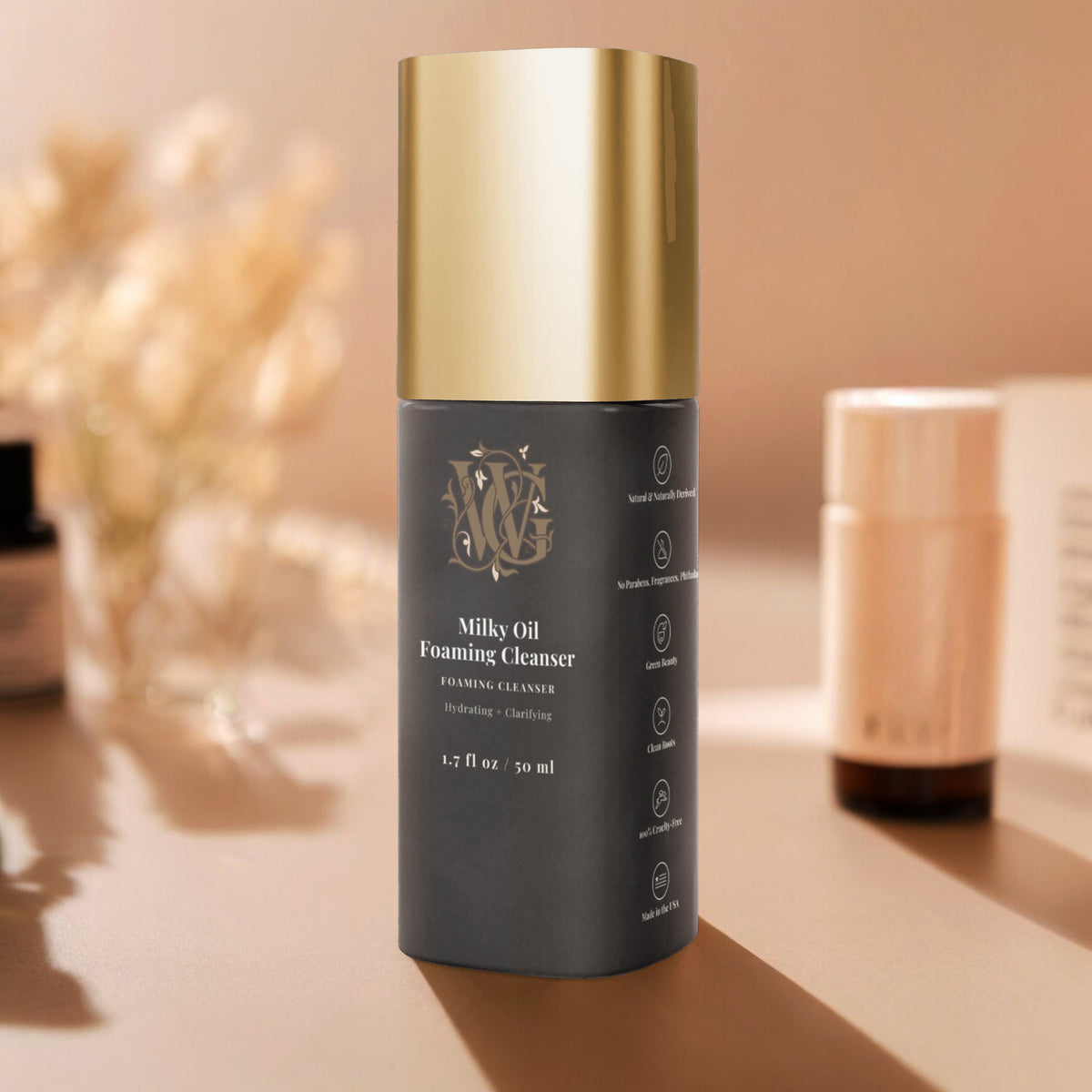 Milky Oil Foaming Cleanser Gold