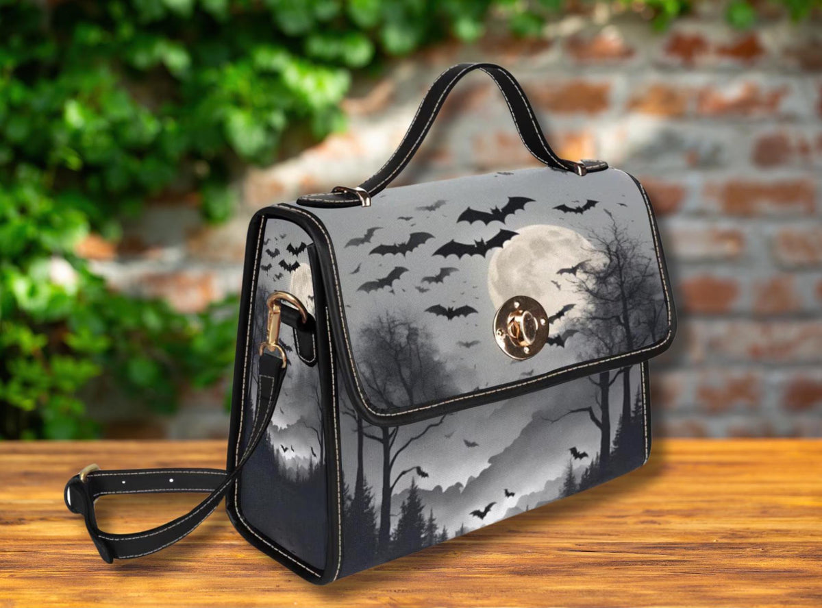 Gothic Bat Lock Bag: Full Moon Gothcore Barrel Bag